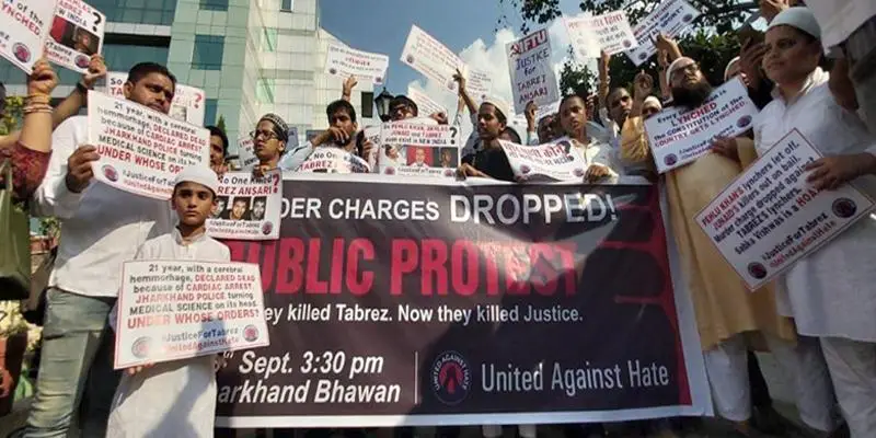तबरेज़ अंसारी की हत्या को लेकर यूनाइटेड अगेंस्ट हेट (UAH) का दिल्ली में प्रदर्शन