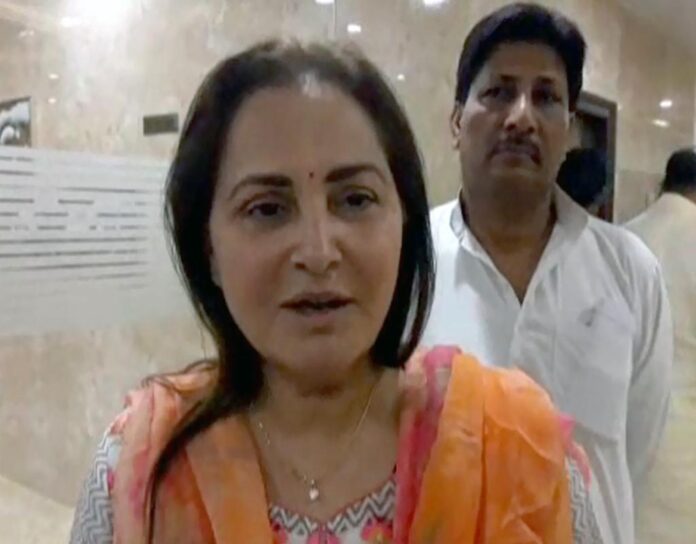 Jaya हारने के बाद जयाप्रदा ने किया जनता का धन्यवाद-फ़ोटो ग्लोबलटुडे