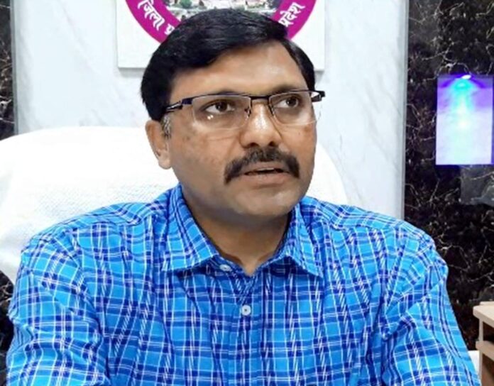 Anjney kumar singh DM आंजनेय कुमार