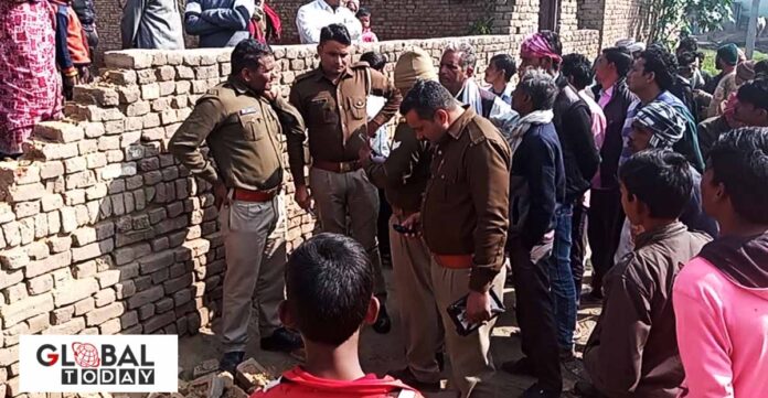 घेर की दीवार गिरने से आधादर्जन बच्चे घायल, गांव में मचा हड़कम्प