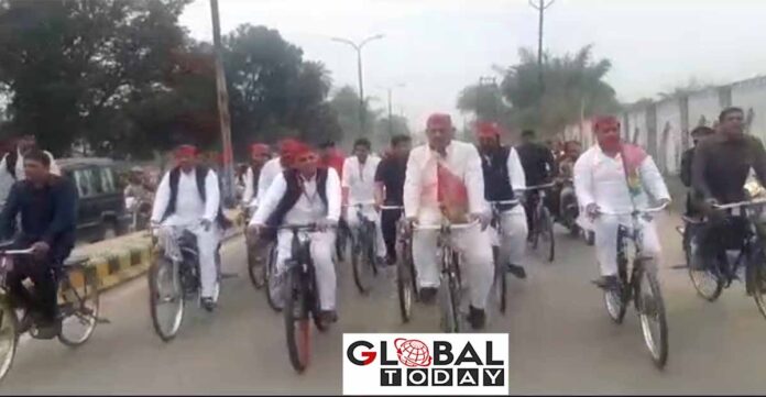 अखिलेश यादव का रामपुर से साईकिल रैली का आगाज़