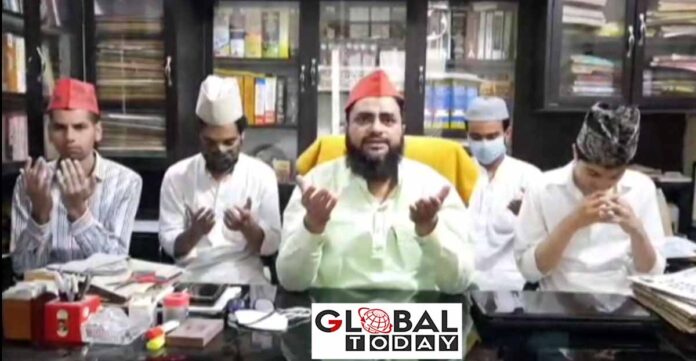 आज़म खान की तंदरुस्ती के लिए दुआओं का सिलसिला जारी
