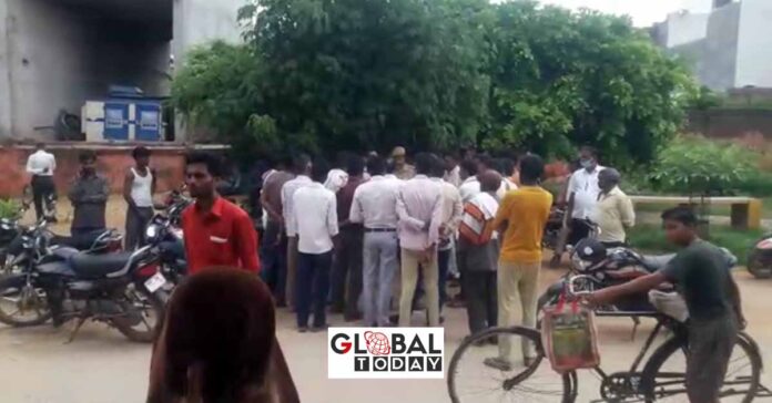 badaun accident पिकअप वाहन ने अधेड़ को रौंदा, वृद्ध की मौत से गाँव में कोहराम