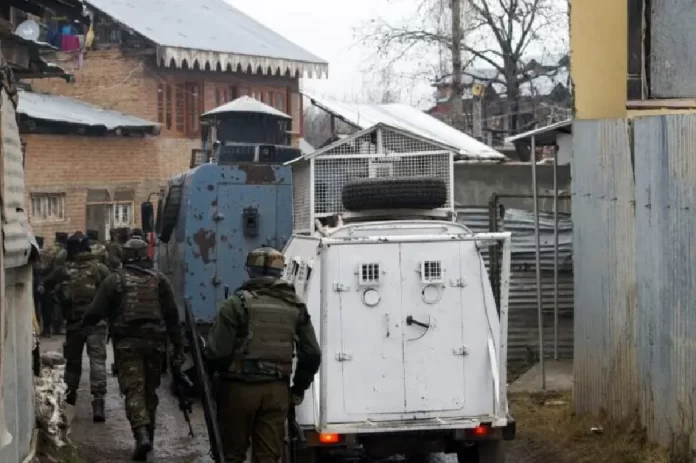 01 militant killed, one more trapped