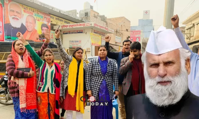 सम्भल में बीजेपी की महिला मोर्चा का प्रदर्शन