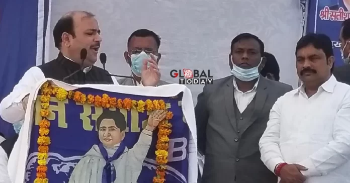हापुड़ में सपा सांसद दानिश अली की हुंकार, कहा- इस सरकार को उखाड़ फेंकना है