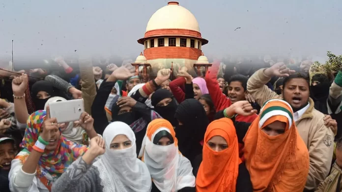 CAA विरोधी प्रदर्शनकारियों के चेहरे पर सुप्रीम कोर्ट के आदेश के बाद ख़ुशी,