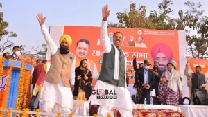 डिप्टी सीएम केशव प्रसाद मौर्य ने साधा अखिलेश यादव पर निशाना