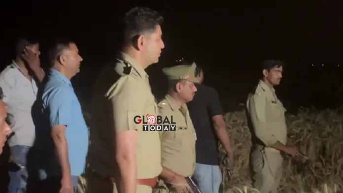 sambhal news सम्भल में 25-25 हज़ार के दो इनामी लुटेरे बदमाशों को लगी गोली
