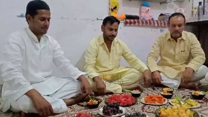 vick raj roza आज़म ख़ान की रिहाई के लिए विक्की राज ने रखा अलविदा का रोज़ा