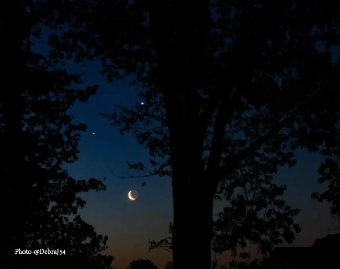 You can see Venus and Jupiter appear to collide tonight