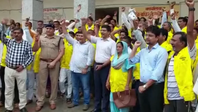 डीएम और एसपी ने की अनोखी पहल, इस तरह बनाये 100 सद्भावना मित्र, प्रदेश में हो रही तारीफ़