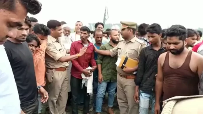 sambhal news सम्भल में हाईटेंशन तार की चपेट में आकर किसान की दर्दनाक मौत