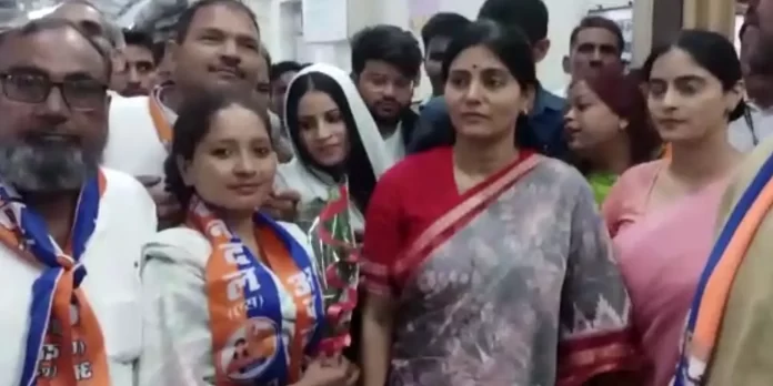 Anupriya Patel रामपुर पहुंची अपना दल एस की राष्ट्रीय अध्यक्ष अनुप्रिया पटेल