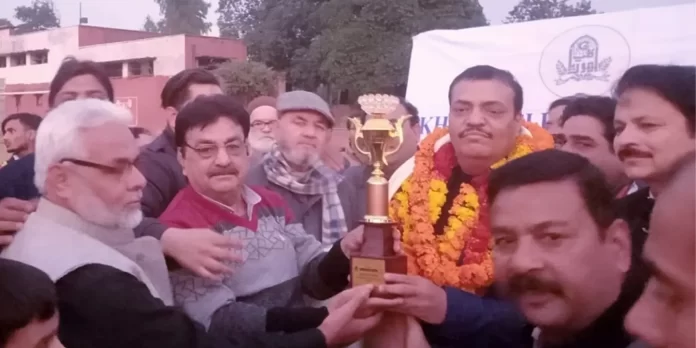 दिल्ली और जालंधर की टीम हॉकी टूर्नामेंट के फाइनल में पहुंची