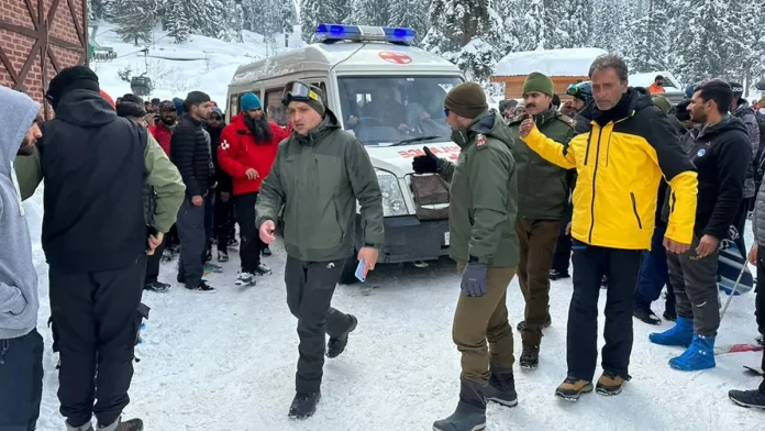 avalanche news Gulmarg Avalanche: 2 Foreign Skiers Die, 19 Others Among 21 Rescued