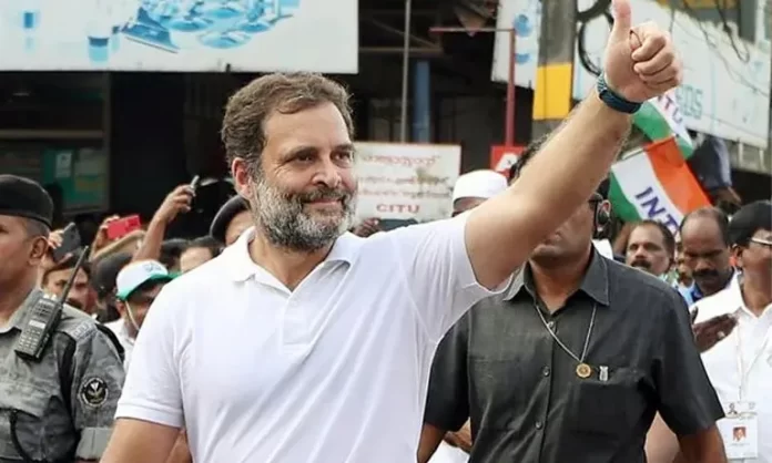 राहुल गांधी पर कार्रवाई के खिलाफ आक्रामक हुई कांग्रेस,