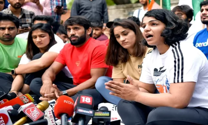 wrestler protest दिल्ली पुलिस ने 7 महिला पहलवानों के बयान दर्ज किए