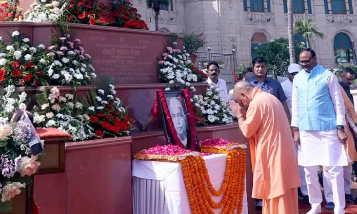चौधरी चरण सिंह की पुण्यतिथि पर CM योगी ने दी श्रद्धांजलि
