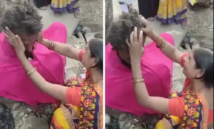 भिखारी जैसे हाल में आदमी को देखते ही फूट-फूटकर रोने लगी महिला