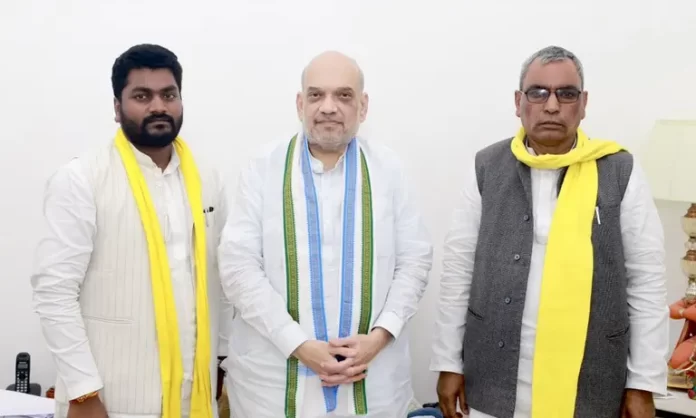 ओम प्रकाश राजभर हुए NDA में शामिल