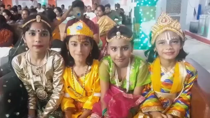 पुलिस लाइन मंदिर में धूमधाम से मनाई गई श्रीकृष्ण जन्माष्टमी