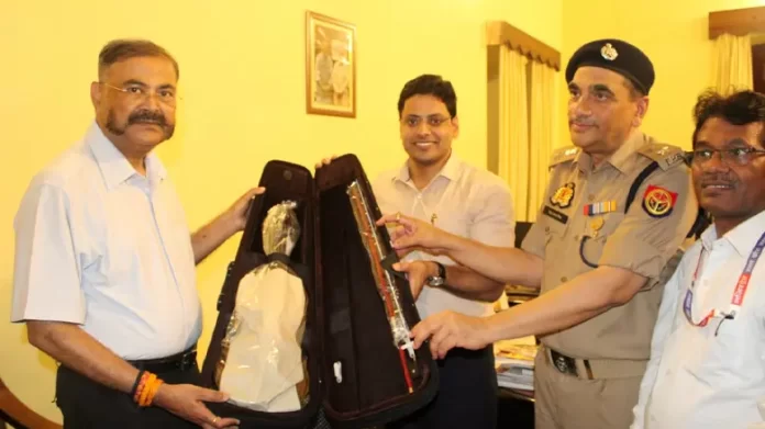 Additional Chief Secretary Home and DGP reached Rampur Raza Library