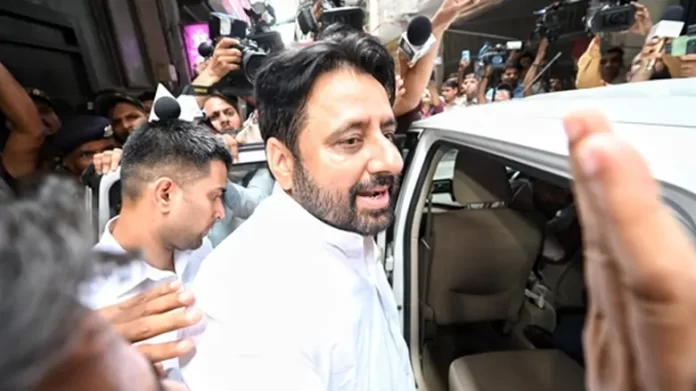 AAP MLA Amanatullah Khan arrested by ED