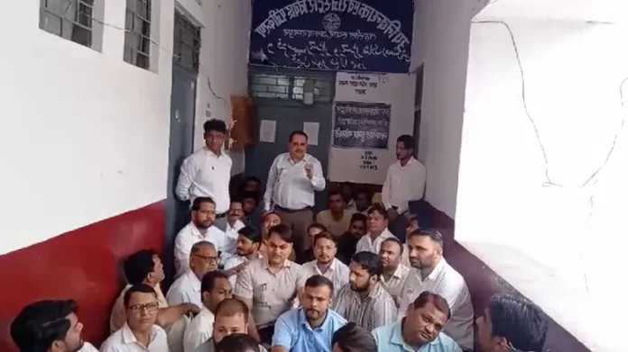 Circle rate Rampur News: Advocates angry over increase in rates in new circle list, sent letter to DM