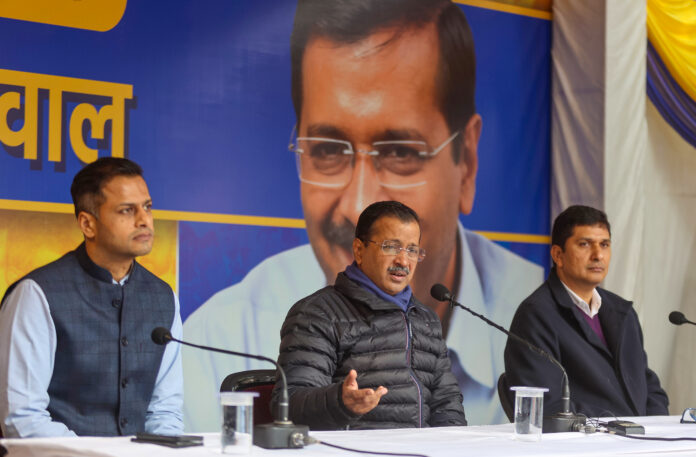 New Delhi: AAP National Convener Arvind Kejriwal addresses a press conference 'आप' ने लगाया भाजपा पर आरोप, सांसदों और कर्मचारियों के पते पर बनवाए जा रहे हजारों फर्जी वोट