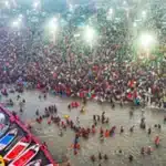 A huge crowd of people was seen in the first bath itself, foreign devotees were also thrilled to see the divinity of Maha Kumbh