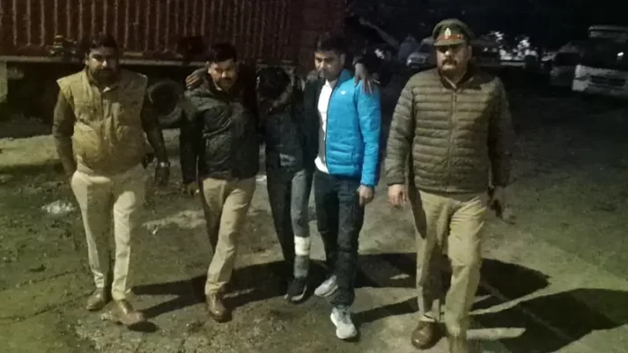 Noida: Encounter between police and criminals