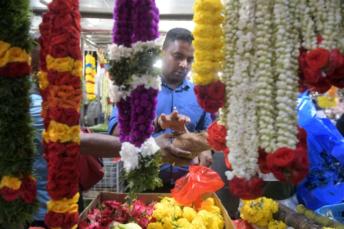 Singapore passes law to maintain racial harmony