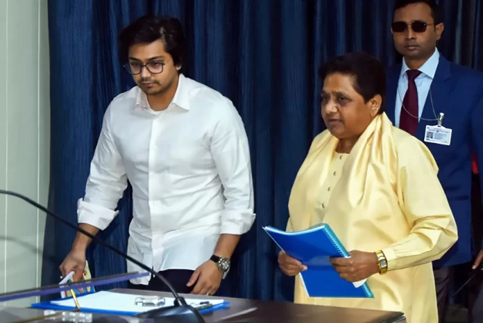 'Bua Maa' takes big action on nephew Akash Anand, BSP chief Mayawati expels him from the party