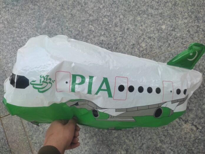 A balloon with a Pakistani flag was found in Samba, causing a stir