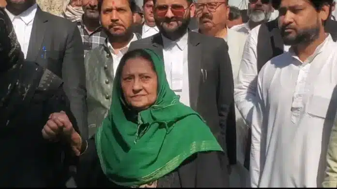 tanzin fatima SP leader Azam Khan's wife and son get regular bail in enemy property case