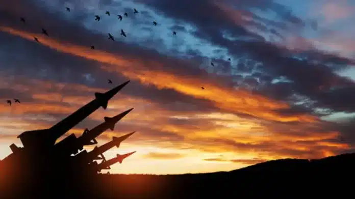 Houthi missile hits Ben Gurion international airport