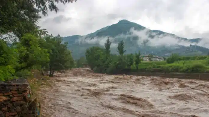 Heavy Rainfall Causes Widespread Damage In Bagander Machihama Village, Tral
