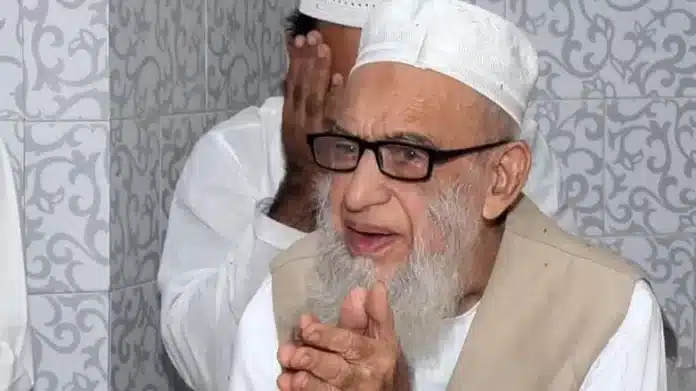 Mufti-e-Shahar Maulana Mehboob Sahib passed away in America