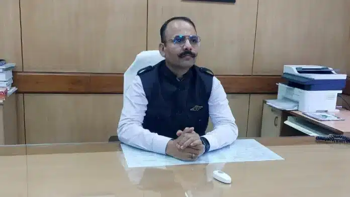 Tahir Mustufa Colonel Tahir Mustafa becomes the new registrar of Jamia Hamdard University