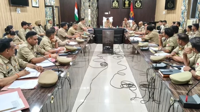 IGRS complaint review meeting concluded under the chairmanship of Superintendent of Police in Rampur