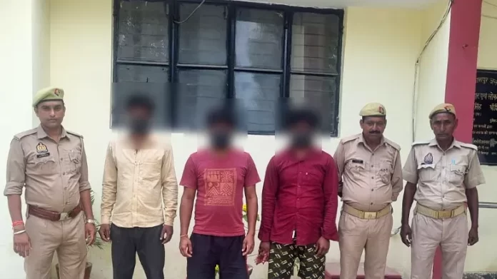 Police took strict action against criminals in Rampur, many arrests in a single day