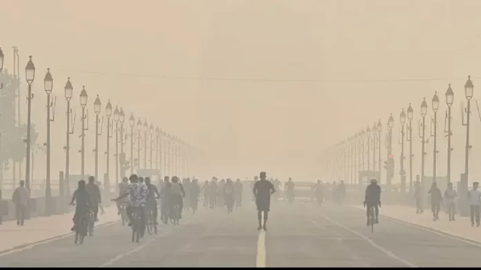 Delhi Pollution Pollution grips Delhi ahead of Diwali