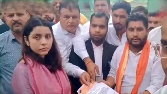 Strong demonstration by the Golden Army in Moradabad: Demand to end caste-based reservation and establish a Golden Commission