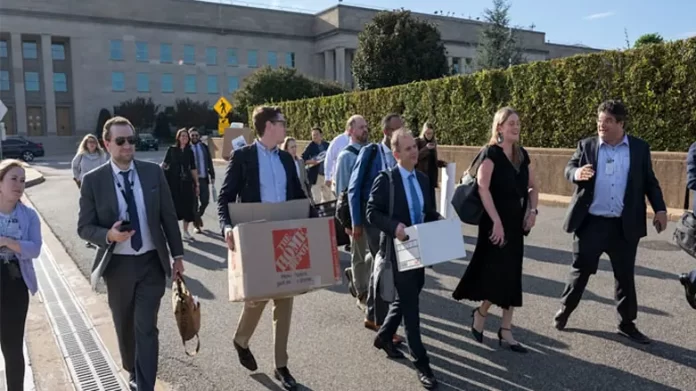 Pantagon news Journalists protest Pentagon media policy, press area vacated