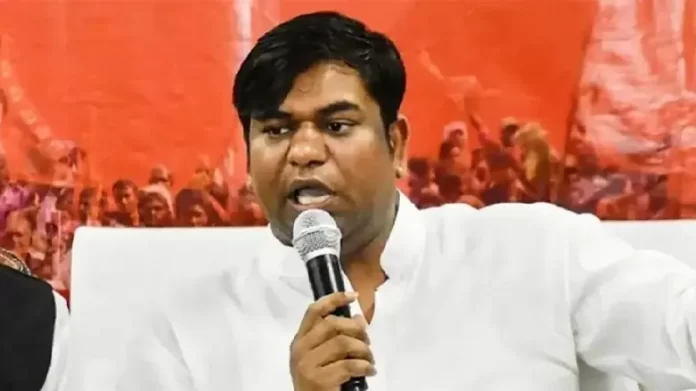 Bihar Elections: Mukesh Sahni's brother Santosh Sahni withdraws his nomination and supports RJD's Afzal Ali Khan