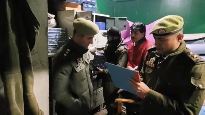 Police Continue Checks of Doctors’ Lockers in Srinagar Health Institutions