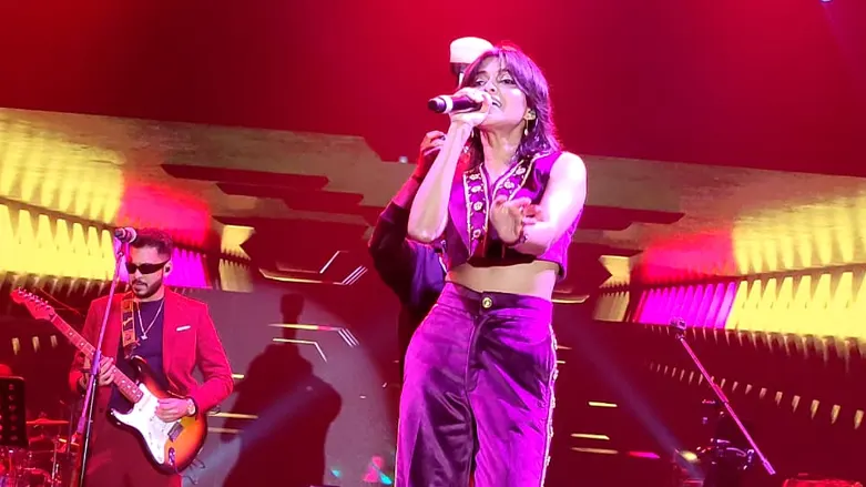 Yohani's tunes and the flavors of 27 states enthralled the JLN Stadium.