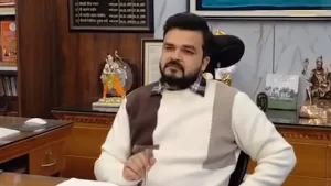 विकास कार्यों में रामपुर का बजा डंका: सीएम डैशबोर्ड रैंकिंग में प्रदेश में पहला स्थान, डीएम की कुशल रणनीति से मिली बड़ी उपलब्धि 10 Rampur: The District Magistrate became a 'guardian angel' for a girl who ran away from home fearing low marks in her exams.