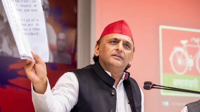 UP Budget 2026-27: 'यह भाजपा का विदाई बजट है', अखिलेश यादव ने आंकड़ों की 'बाजीगरी' पर घेरा